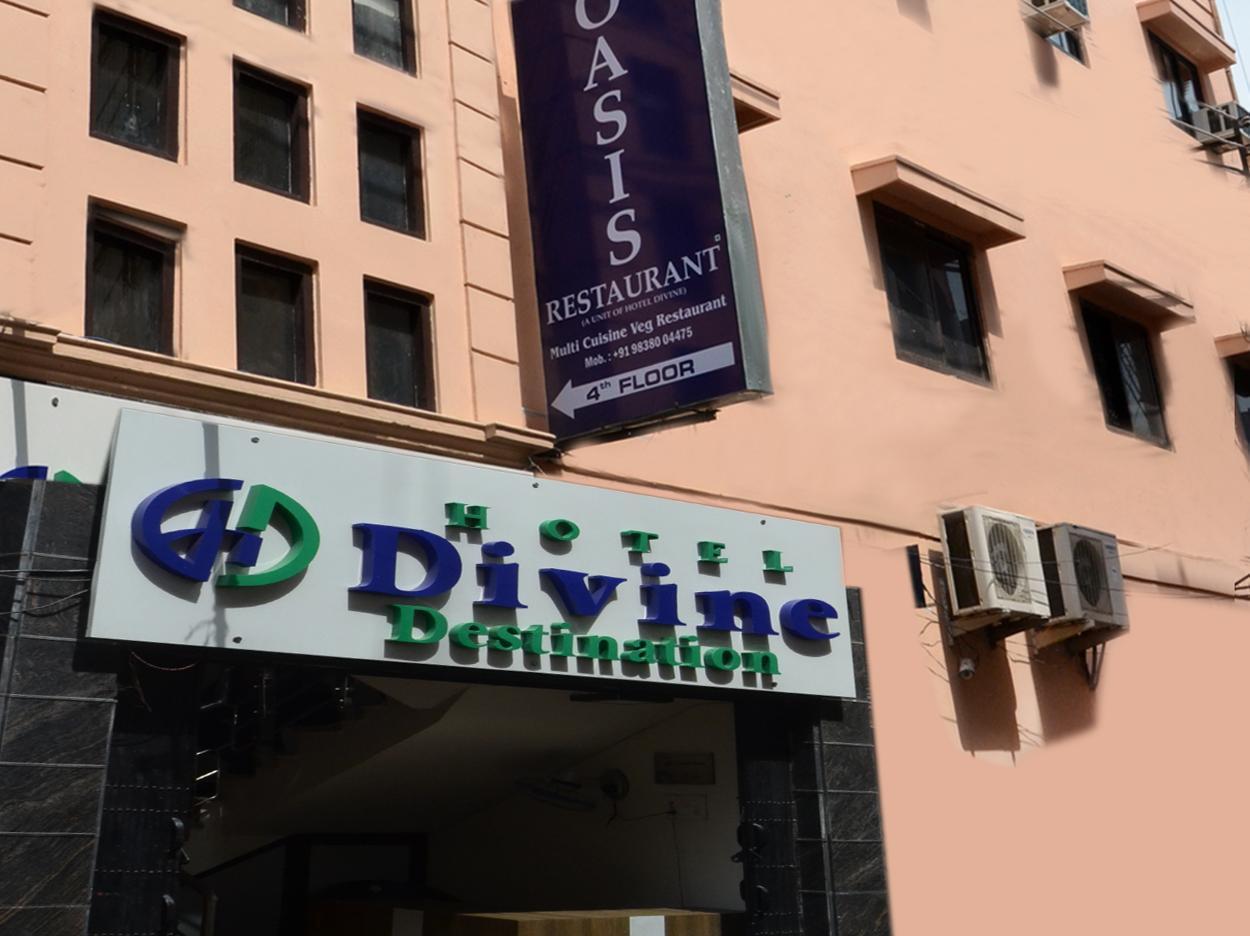 Divine Destination Ξενοδοχείο Βαρανάσι Εξωτερικό φωτογραφία